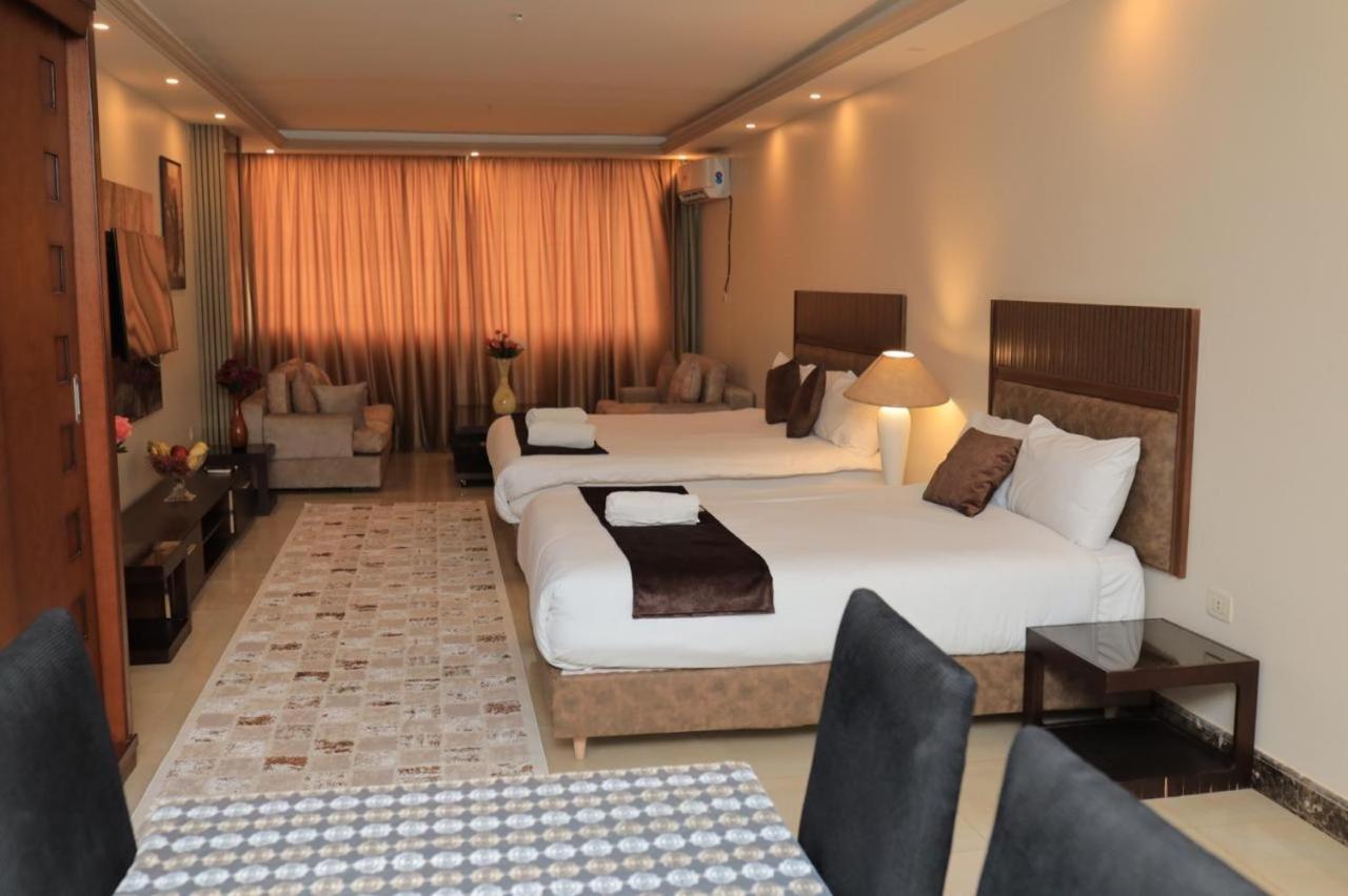 The Muse Pyramids Inn Hotel Kafrat al Jabal Exterior photo