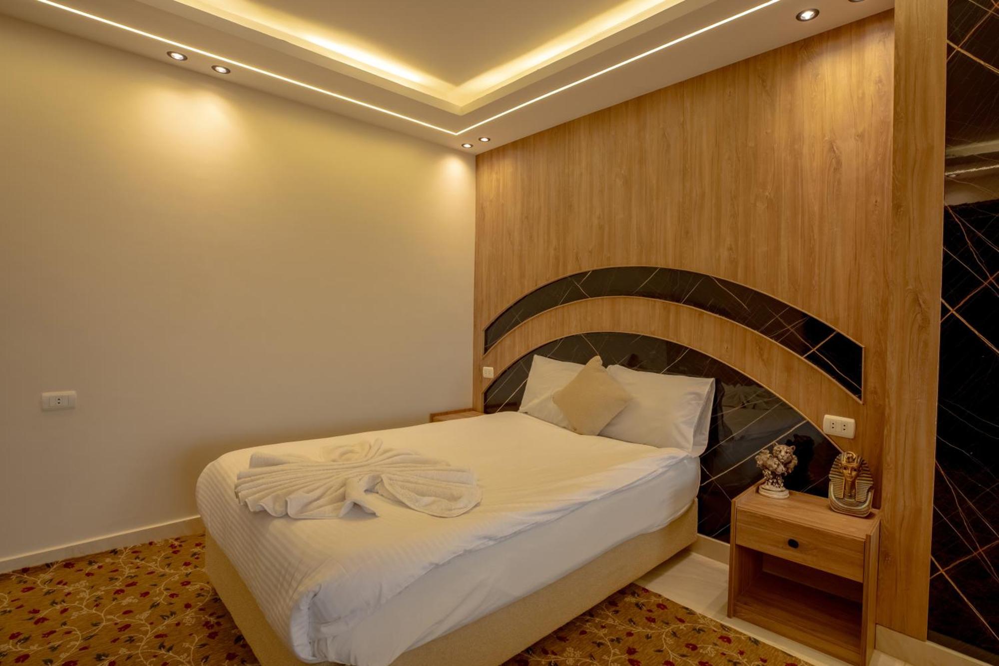 The Muse Pyramids Inn Hotel Kafrat al Jabal Exterior photo