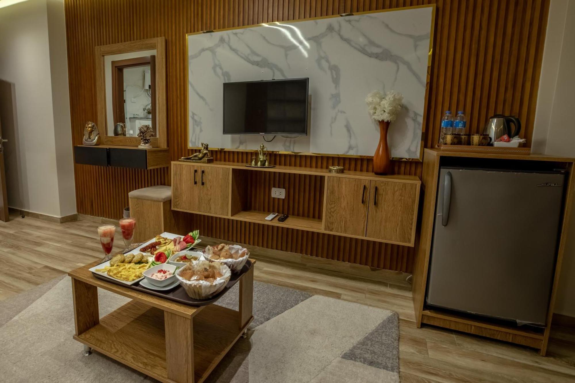 The Muse Pyramids Inn Hotel Kafrat al Jabal Exterior photo